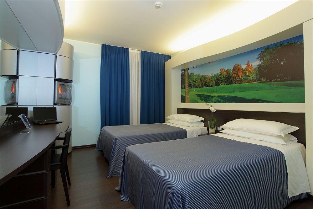 Le Robinie Golf & Resort Solbiate Olona Exterior foto
