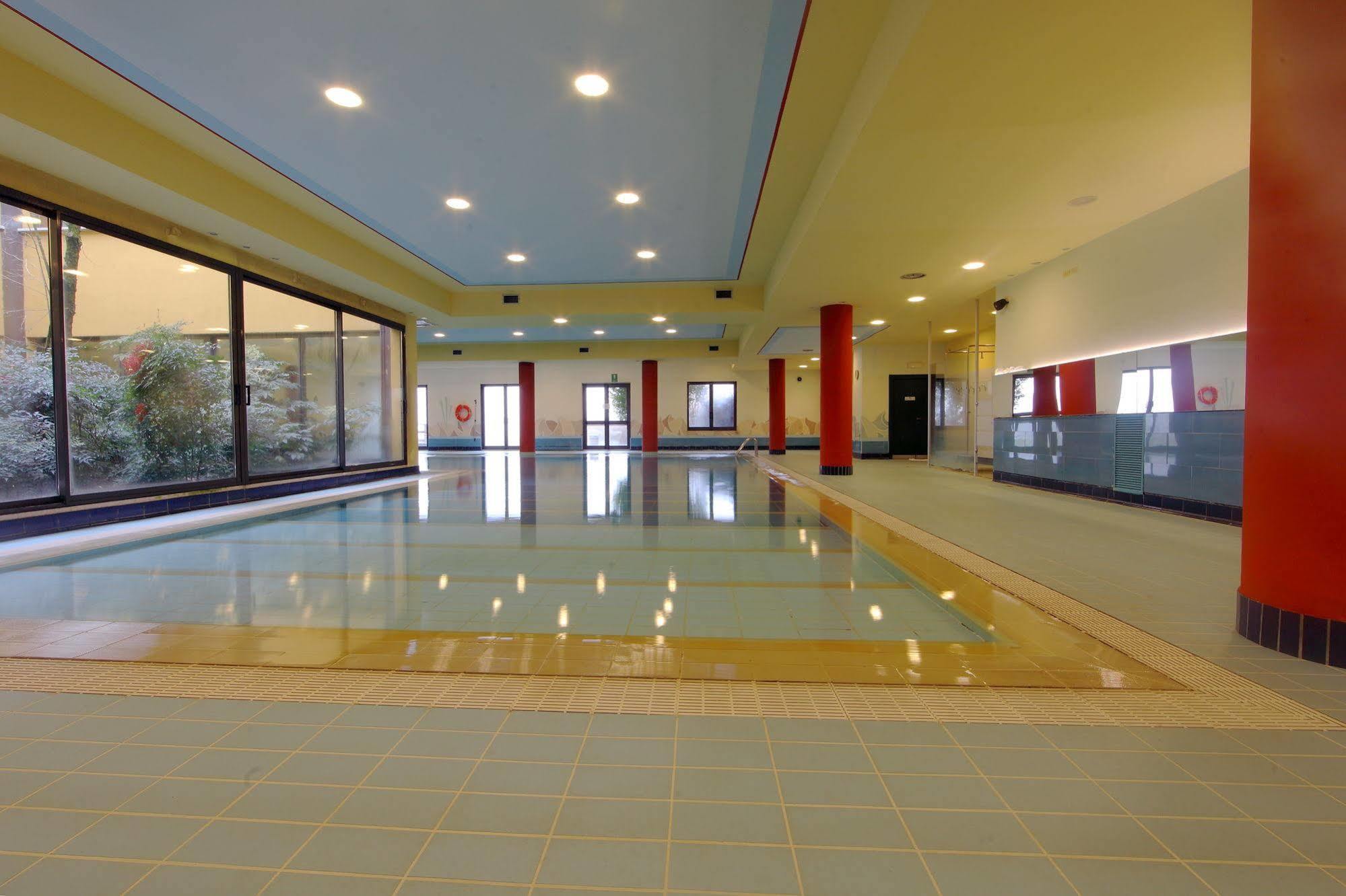 Le Robinie Golf & Resort Solbiate Olona Exterior foto